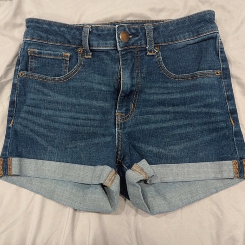 Aeropostale Denim Shorts Size 6 Fits. Size 4.